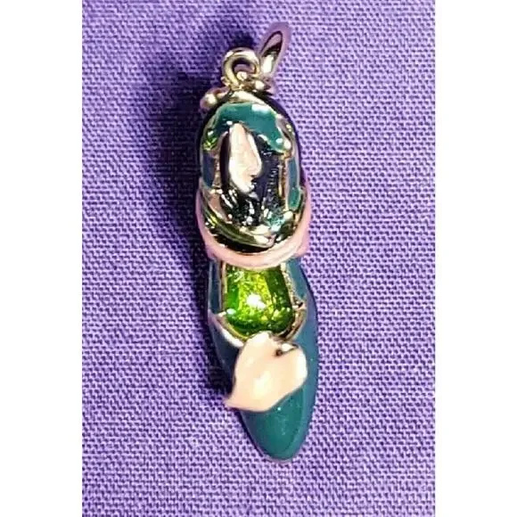 Vintage Kenneth J Lane Signed Shoe Charm Pink & Green Enamel On Gold Tone Metal - Picture 3 of 9